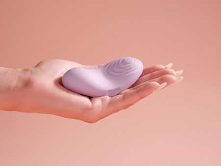 Сиреневый вибромассажёр на пальцы Echo 2 с функцией нагрева